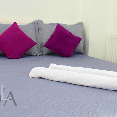 White Luxury Apartment Hermannstadt Exterior foto