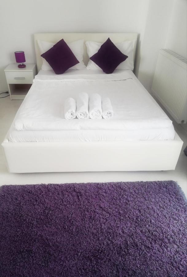 White Luxury Apartment Hermannstadt Exterior foto