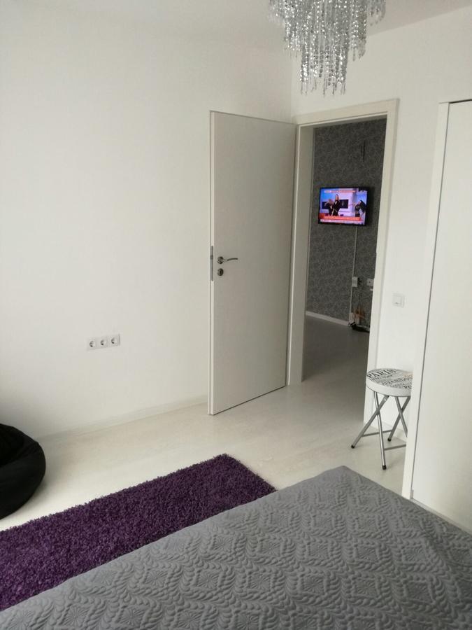 White Luxury Apartment Hermannstadt Exterior foto